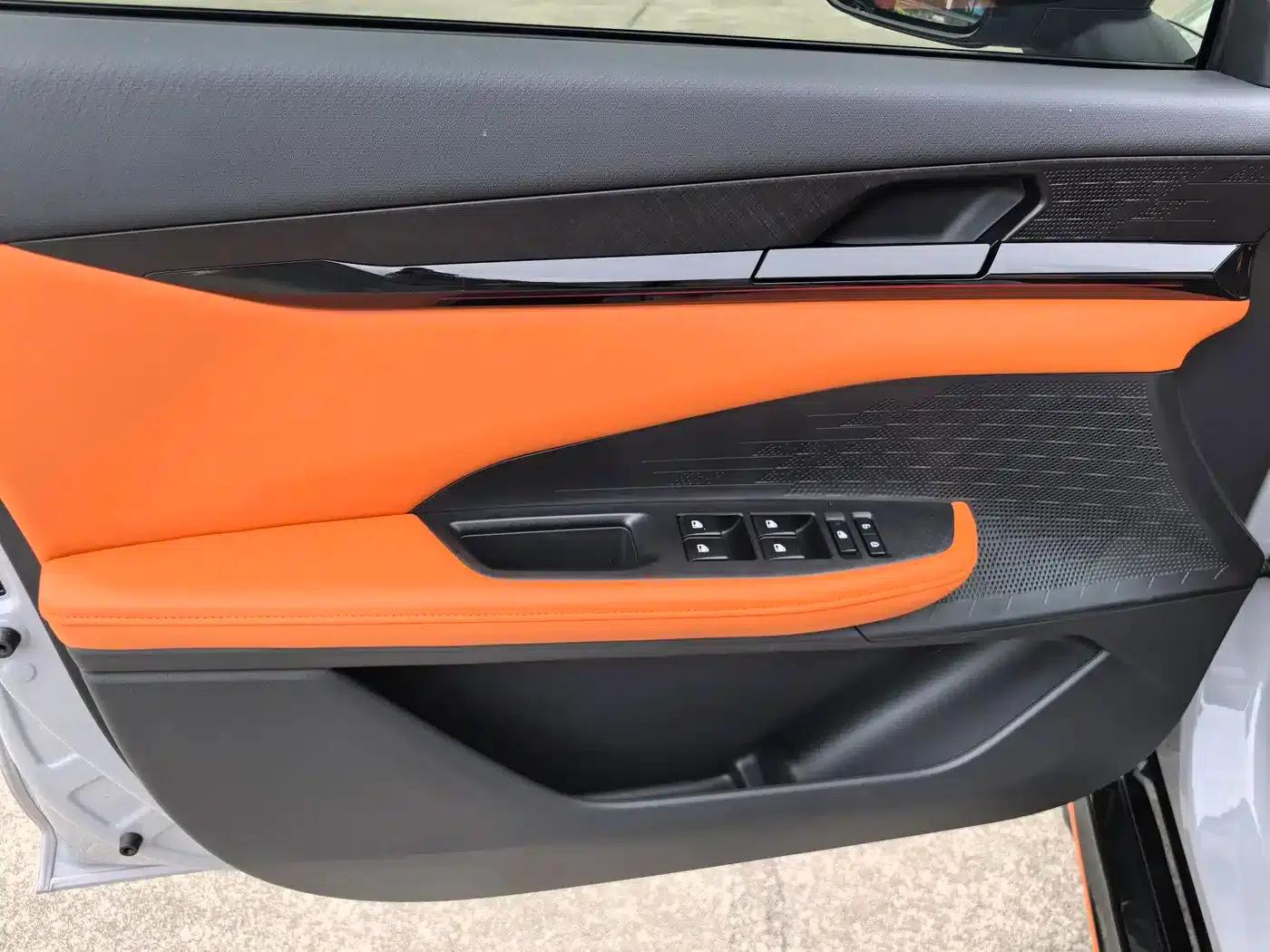 Changan UNI-V 2025 1.5T 500Bar High-Performance Sport Edition — миниатюра 8