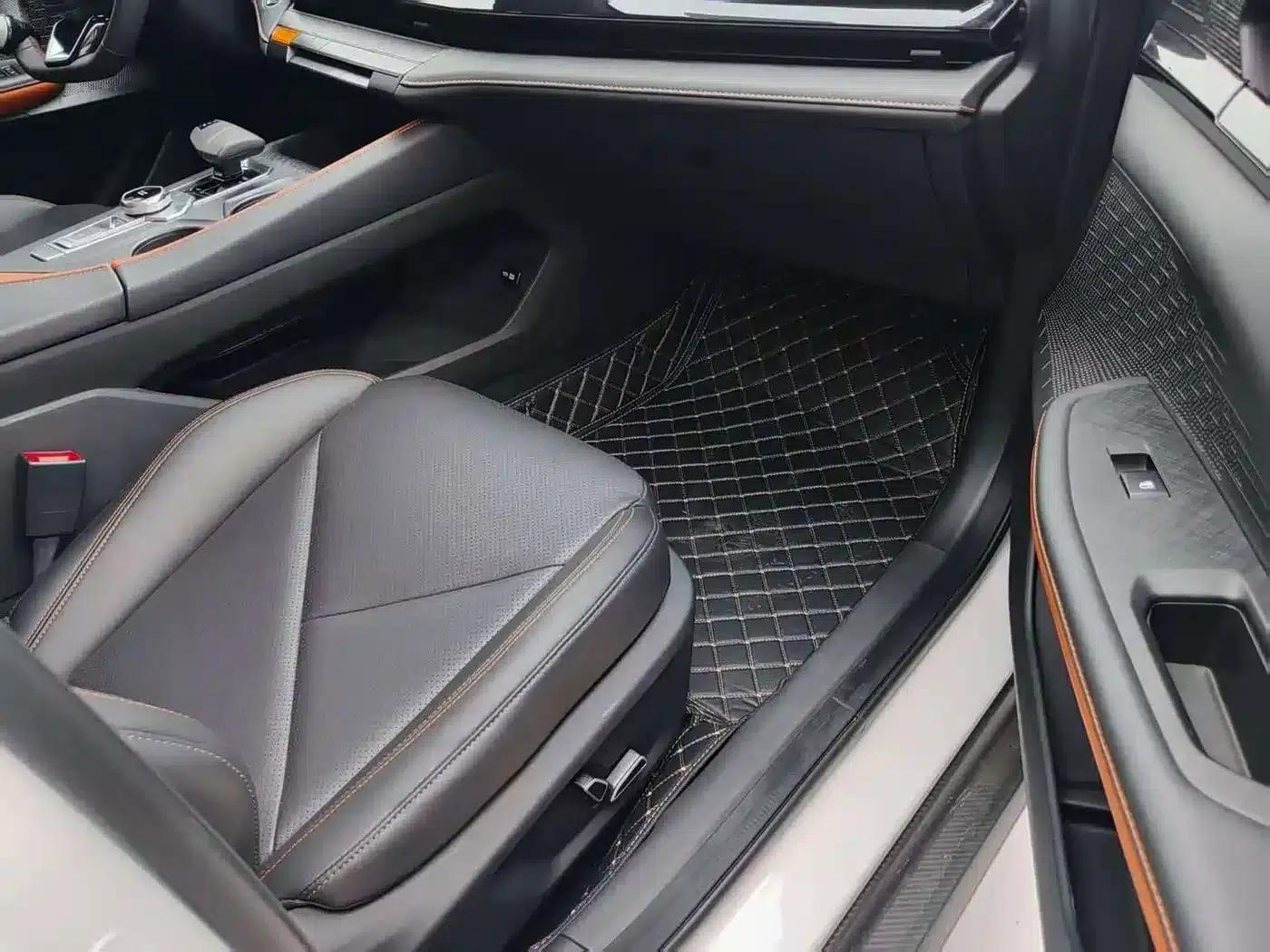 Changan UNI-V 2022 1.5T Premium Edition — миниатюра 13
