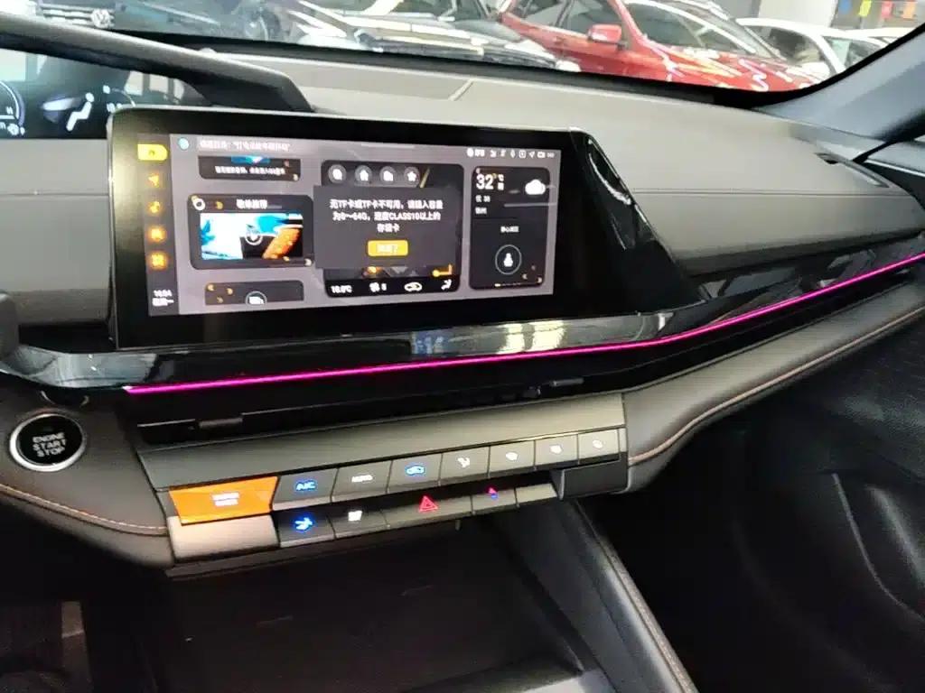 Changan UNI-V 2024 1.5T High-Performance Edition — миниатюра 13