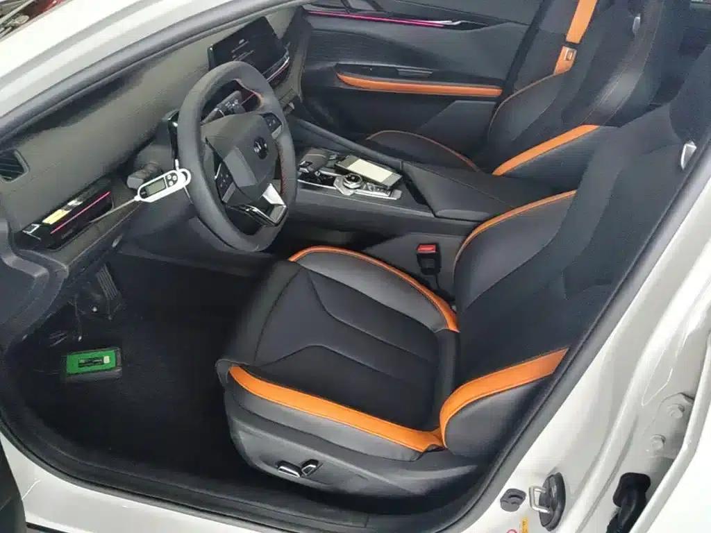 Changan UNI-V 2024 1.5T High-Performance Edition — миниатюра 15