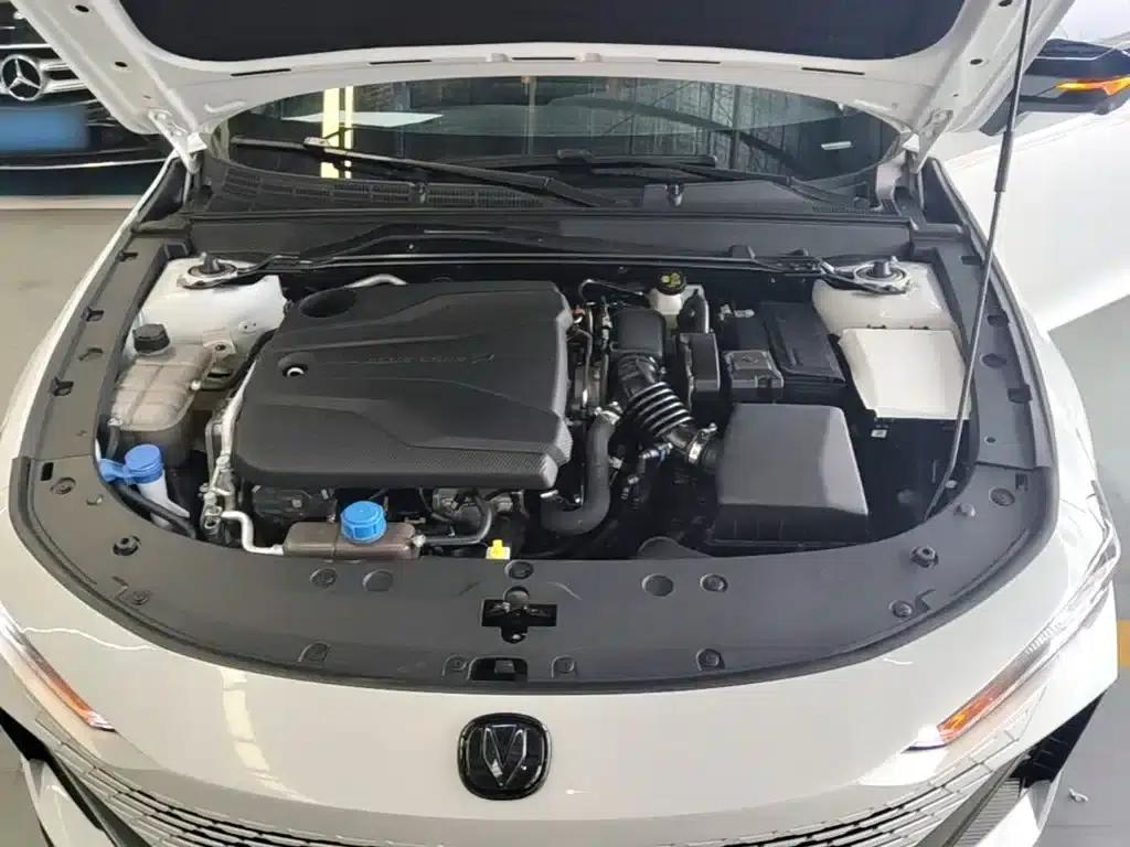 Changan UNI-V 2024 1.5T High-Performance Edition — миниатюра 20