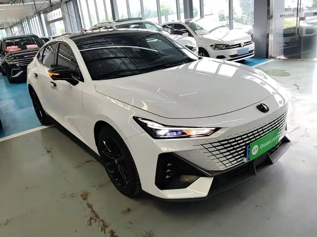 Changan UNI-V 2024 1.5T High-Performance Edition — миниатюра 4
