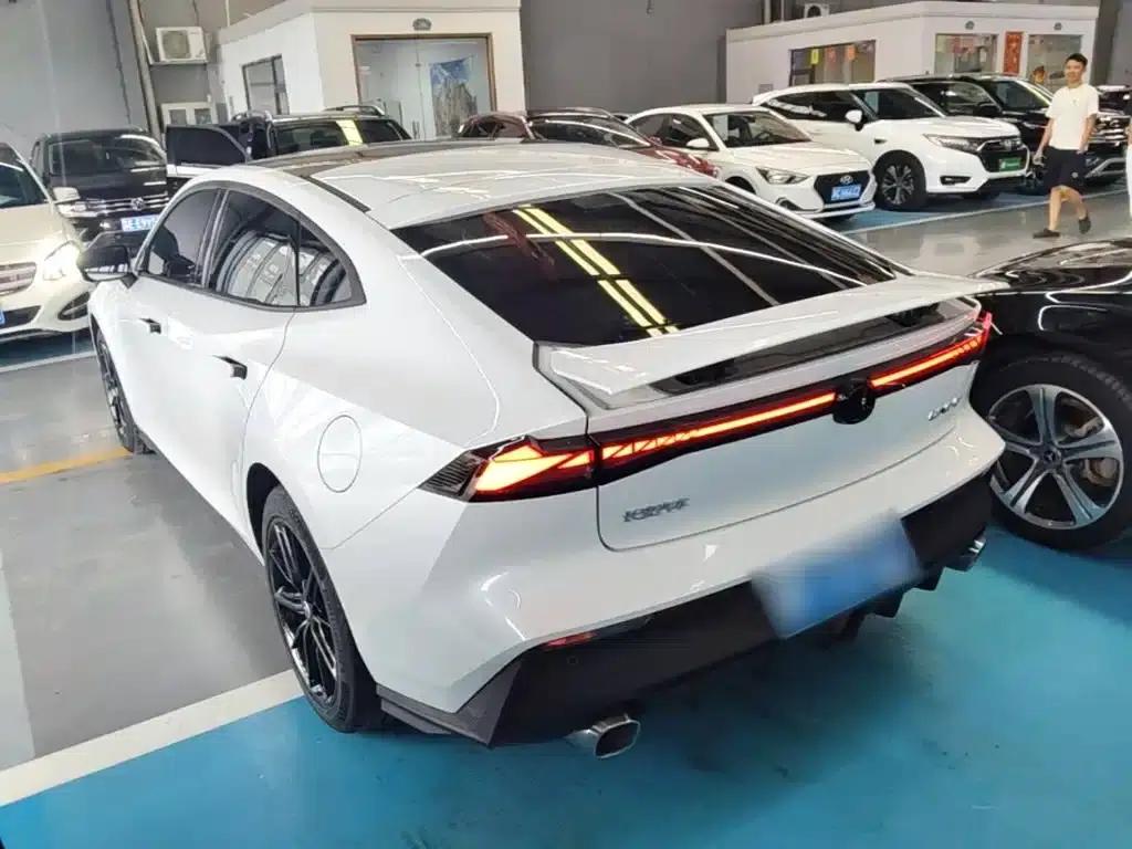 Changan UNI-V 2024 1.5T High-Performance Edition — миниатюра 5