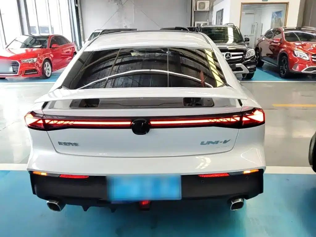 Changan UNI-V 2024 1.5T High-Performance Edition — миниатюра 6
