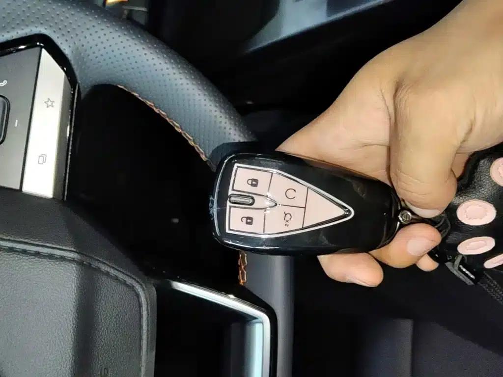 Changan UNI-V 2024 1.5T High-Performance Edition — миниатюра 9