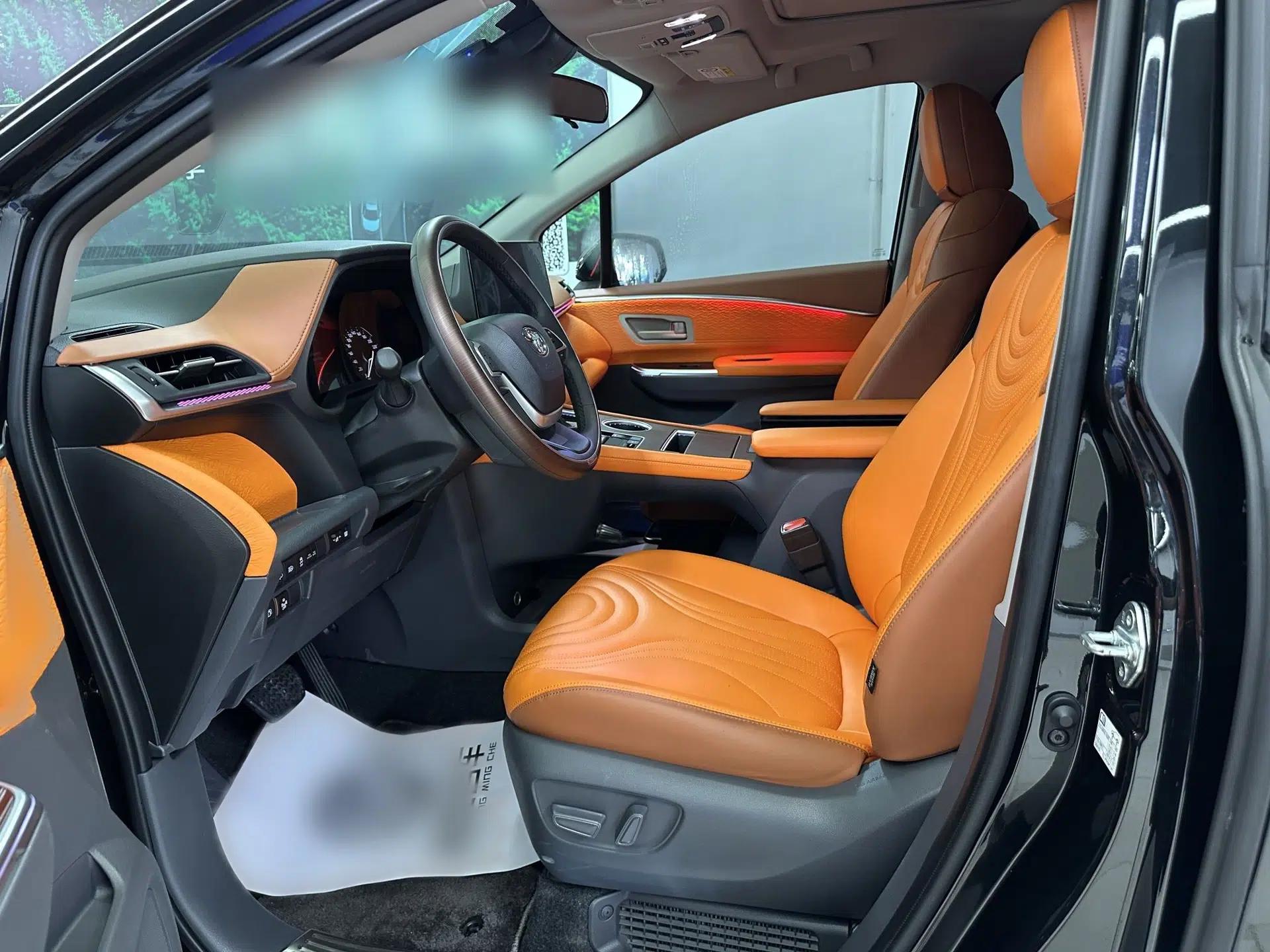 Toyota SIENNA 2024 2.5L Hybrid Comfort Edition — миниатюра 13