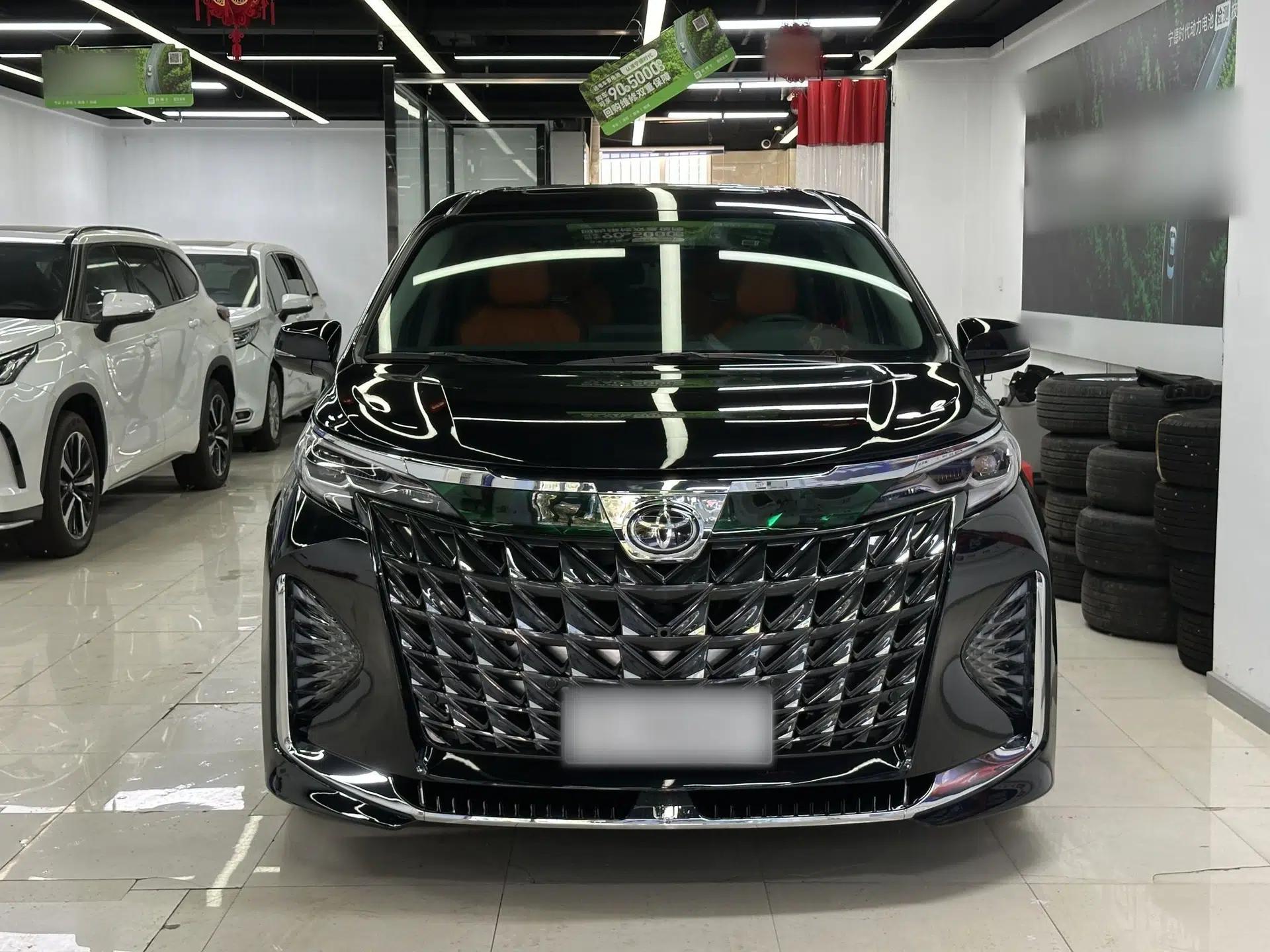 Toyota SIENNA 2024 2.5L Hybrid Comfort Edition — миниатюра 3