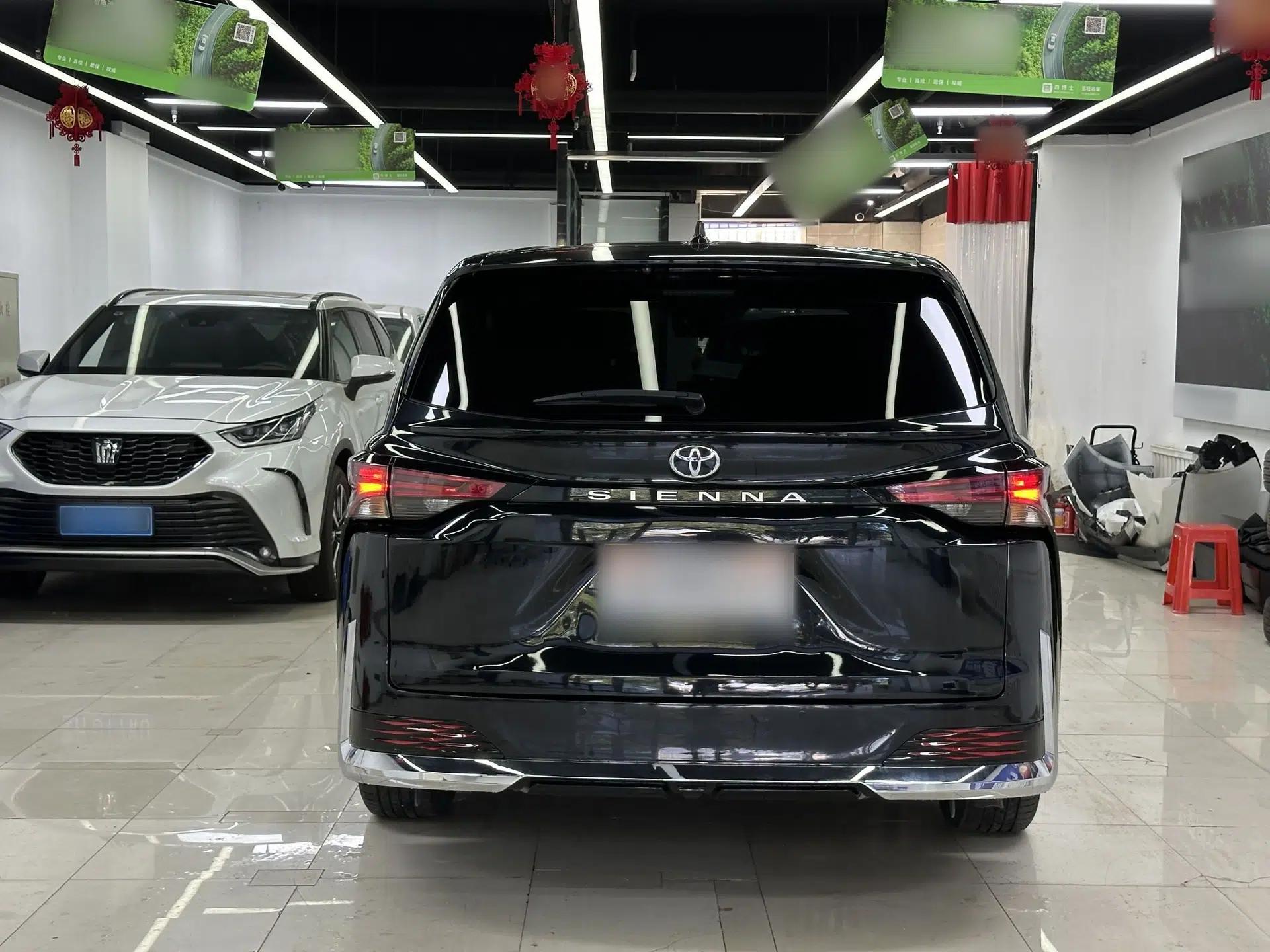 Toyota SIENNA 2024 2.5L Hybrid Comfort Edition — миниатюра 7