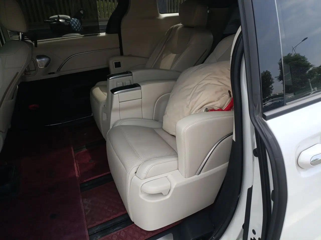 Toyota SIENNA 2024 2.5L Hybrid Prestige Deluxe Edition — миниатюра 17