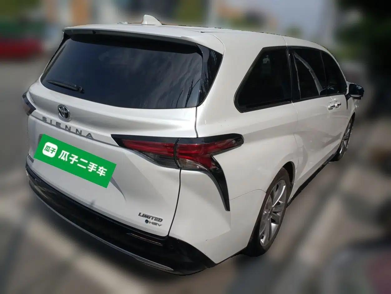 Toyota SIENNA 2024 2.5L Hybrid Prestige Deluxe Edition — миниатюра 6