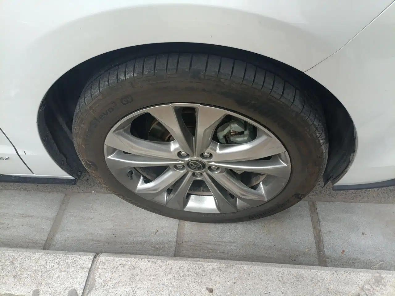 Toyota SIENNA 2024 2.5L Hybrid Prestige Deluxe Edition — миниатюра 8