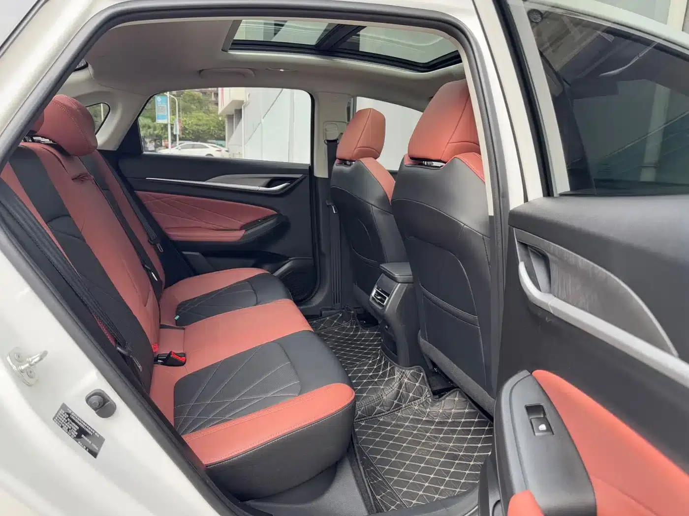 Changan Eado 2022 PLUS Blue Whale NE 1.4T GDI DCT Flagship Edition — миниатюра 16