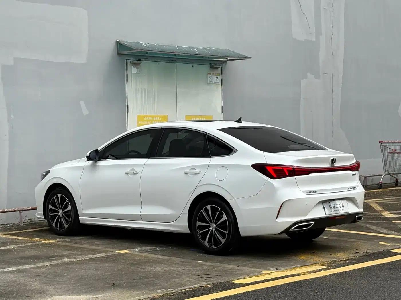 Changan Eado 2022 PLUS Blue Whale NE 1.4T GDI DCT Flagship Edition — миниатюра 7
