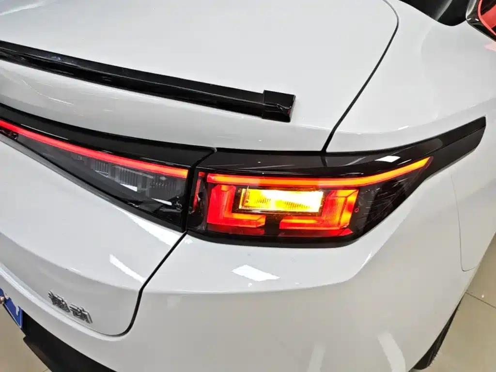 Changan Eado 2025 Blue Whale 1.5T 500Bar Premium Edition — миниатюра 8