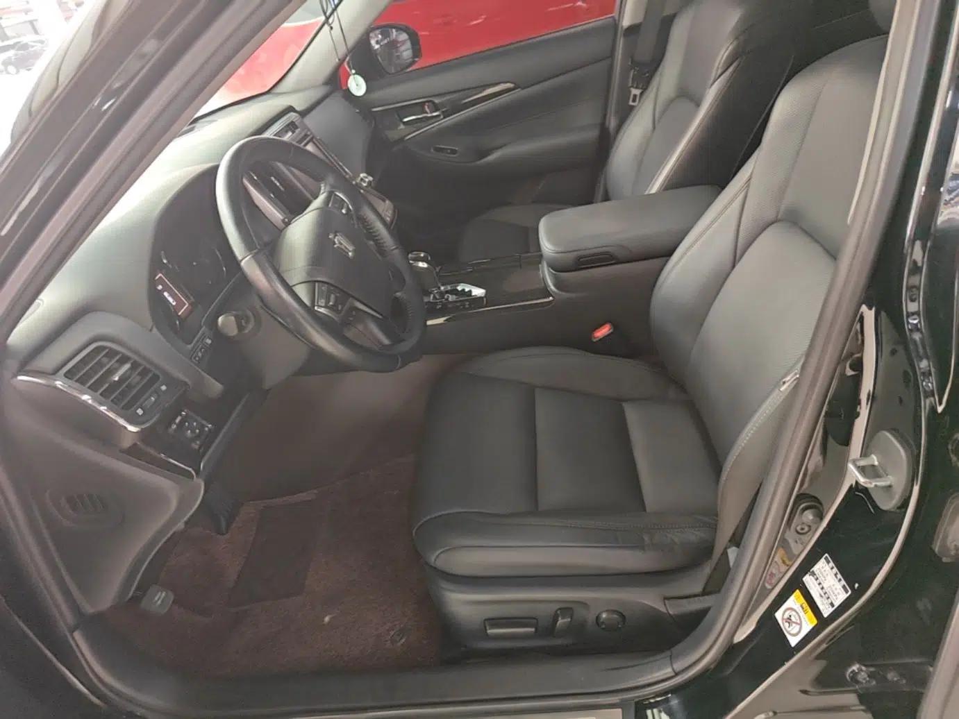 Toyota Crown 2018 2.0T Fashion Edition — миниатюра 22