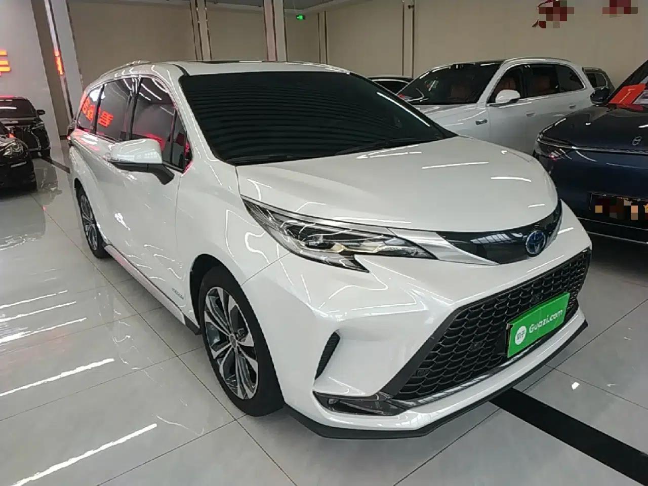 Toyota Granvia 2023 2.5L Hybrid Prestige VIP Edition — миниатюра 12