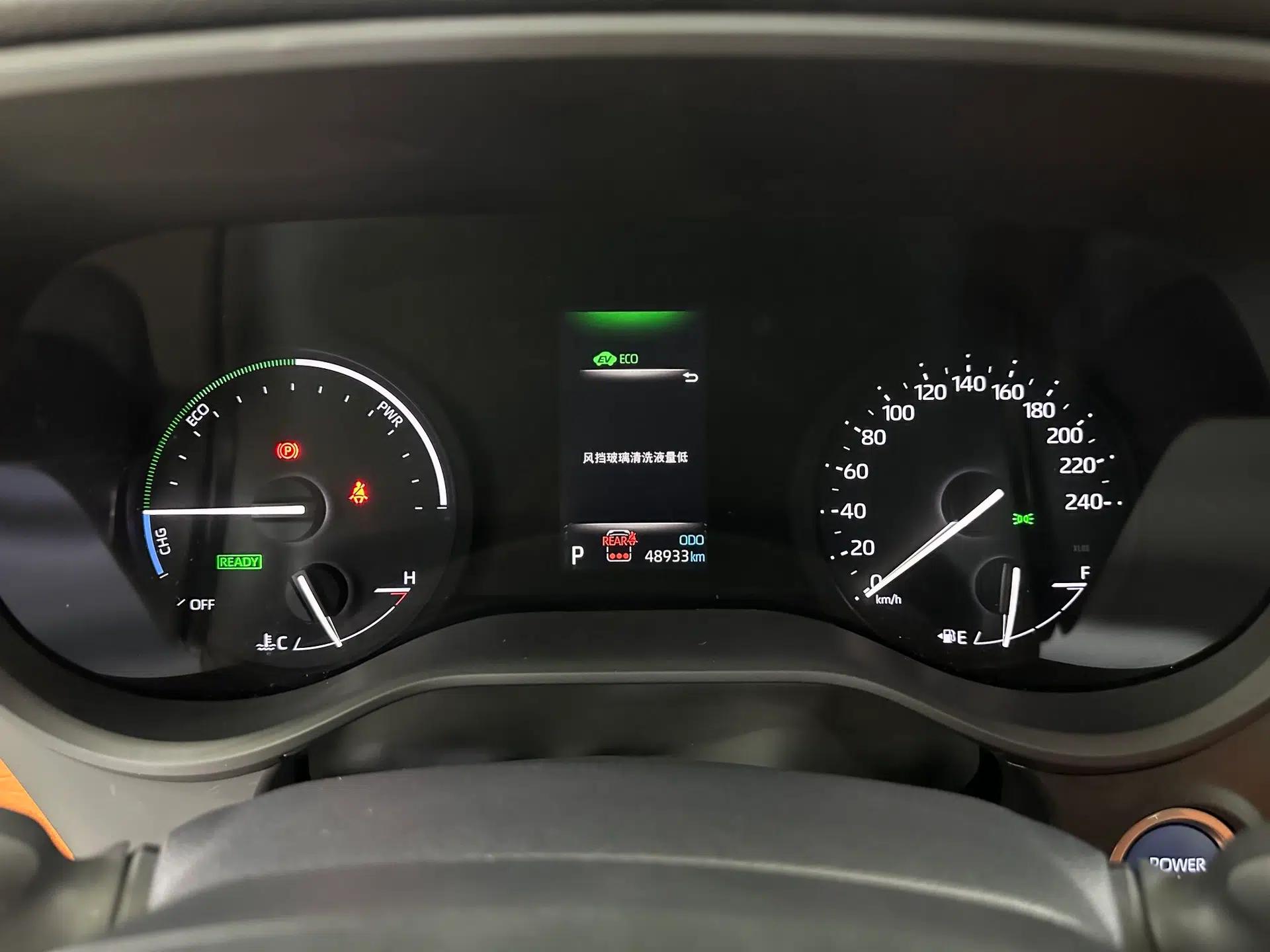 Toyota Granvia 2023 2.5L Hybrid Comfort Edition — миниатюра 10