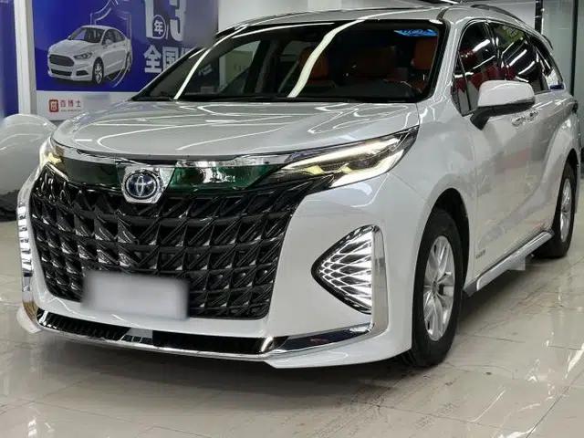 Toyota Granvia 2023 2.5L Hybrid Comfort Edition