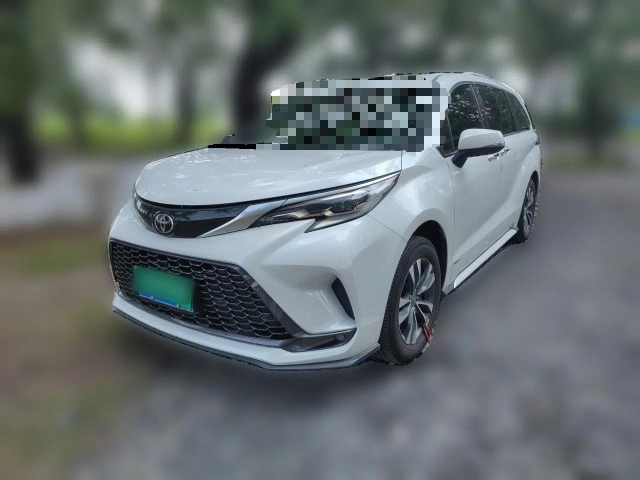 Toyota Granvia 2024 2.5L Hybrid Prestige PLUS Four-Wheel Drive Version — миниатюра 1