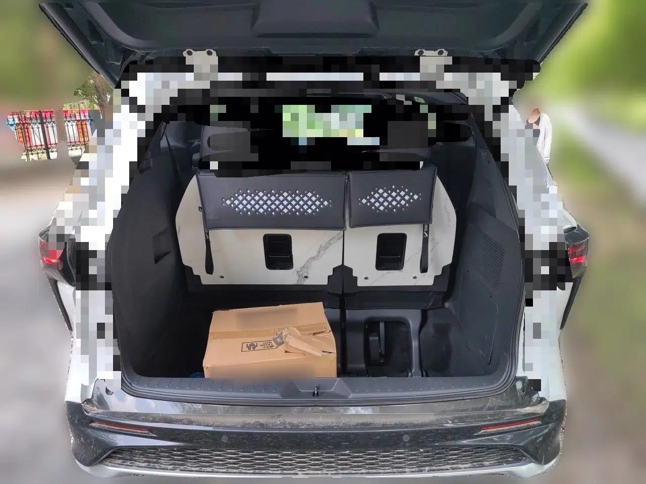 Toyota Granvia 2024 2.5L Hybrid Prestige PLUS Four-Wheel Drive Version — миниатюра 16