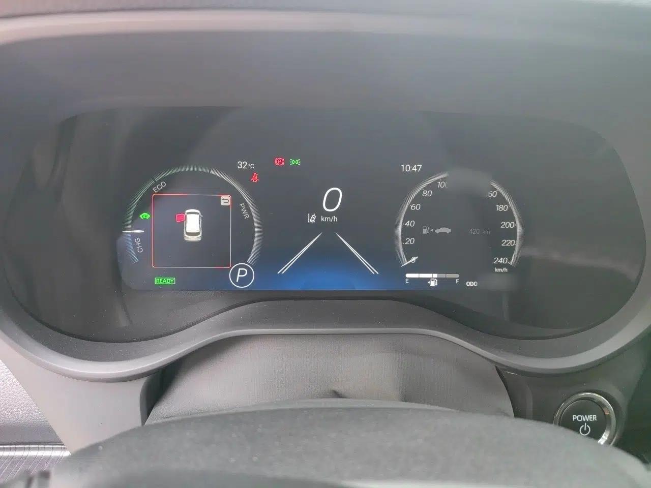 Toyota Granvia 2024 2.5L Hybrid Prestige PLUS Four-Wheel Drive Version — миниатюра 10