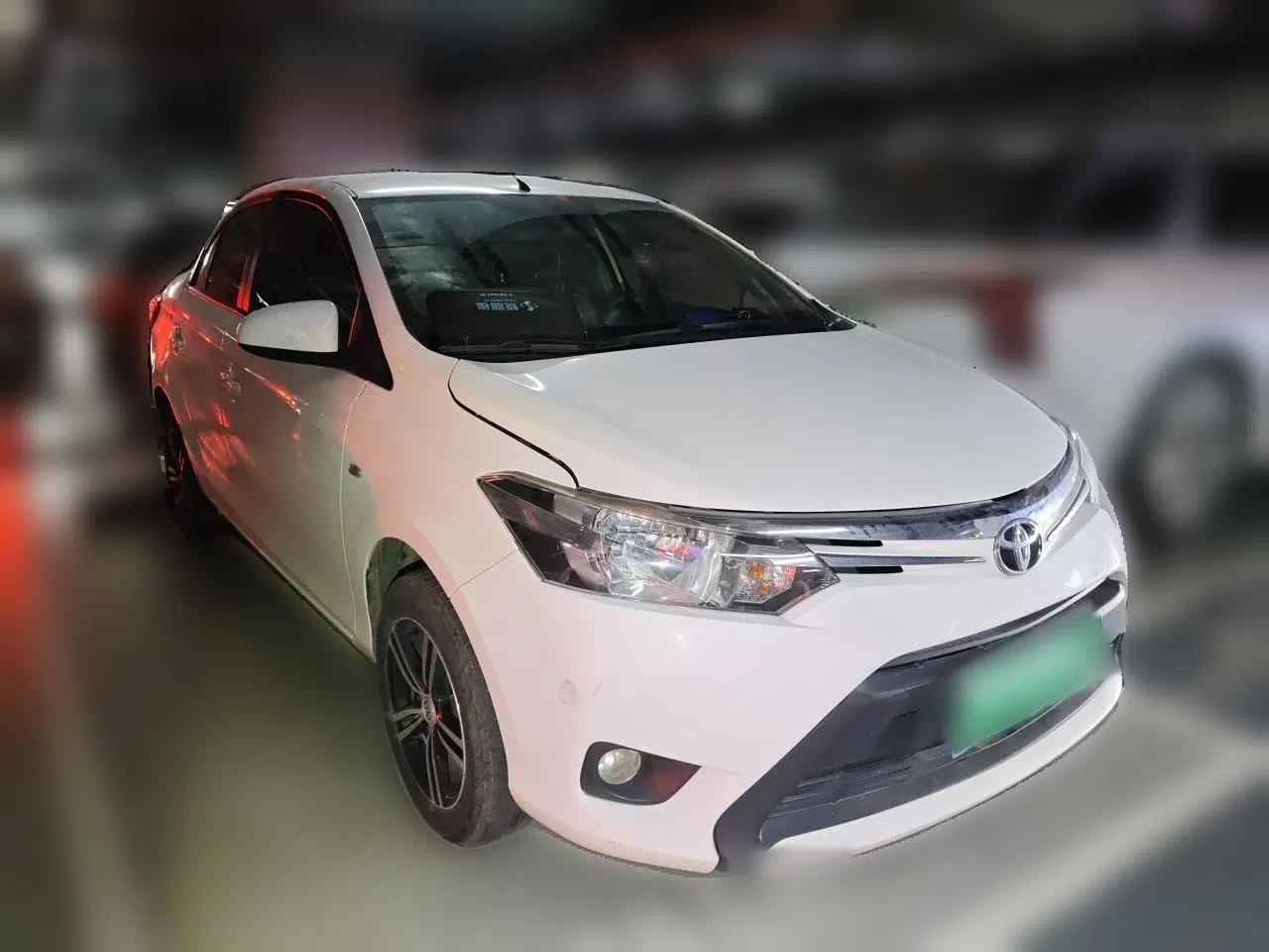 Toyota Vios 2014 1.5L Automatic ZhiZhen Edition — миниатюра 3