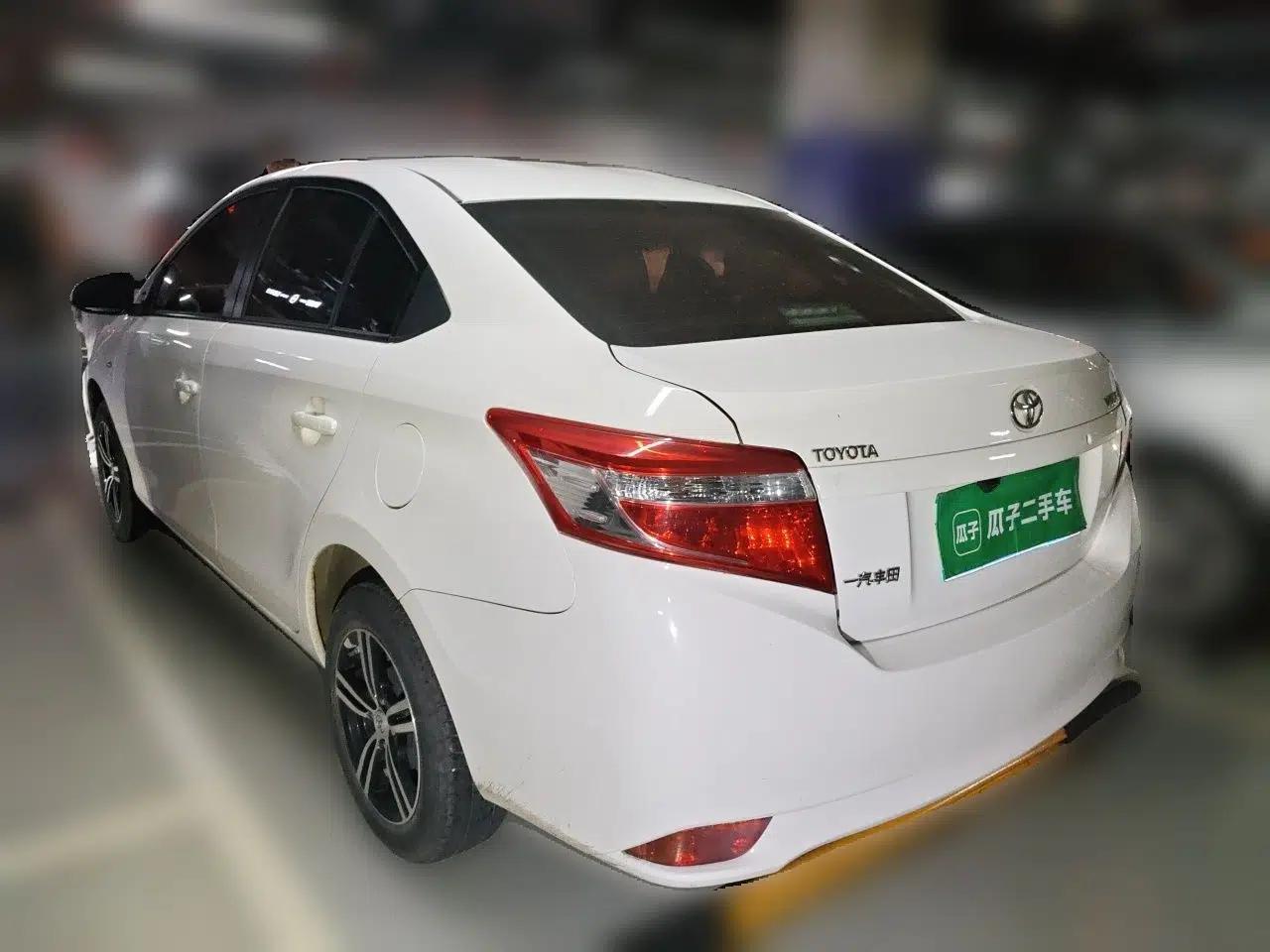 Toyota Vios 2014 1.5L Automatic ZhiZhen Edition — миниатюра 4
