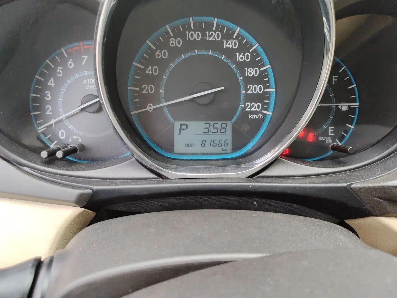 Toyota Vios 2014 1.3L Automatic Standard Edition — миниатюра 12