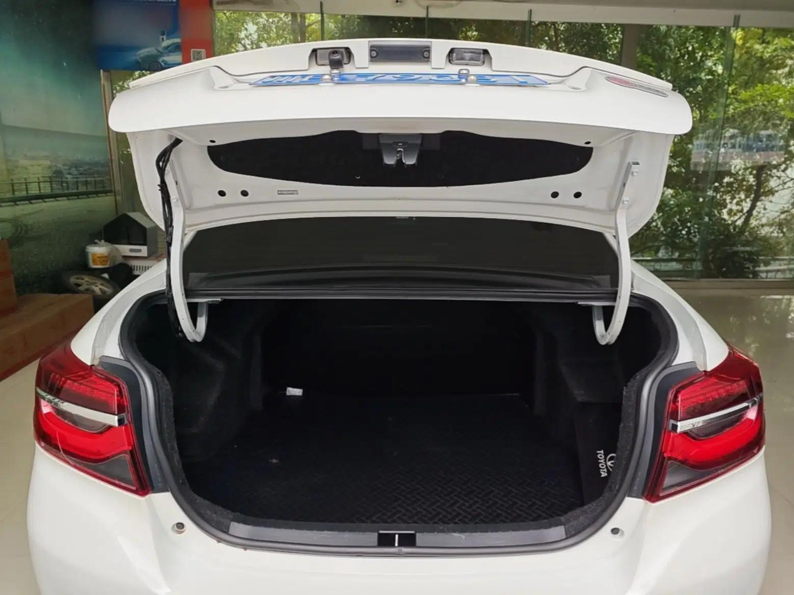 Toyota Vios 2022 1.5L 20th Anniversary Edition — миниатюра 22