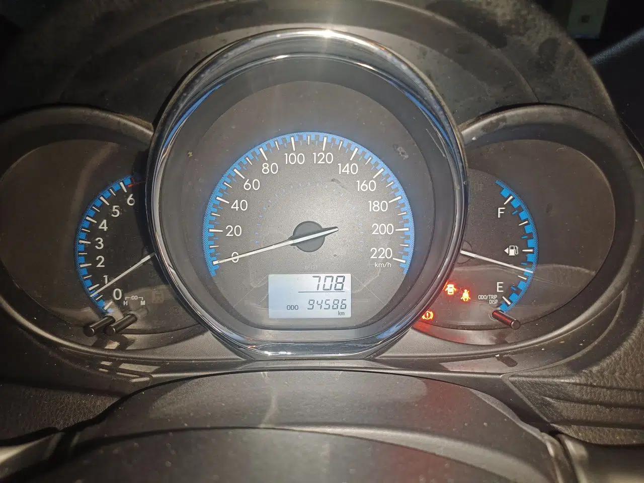 Toyota Vios 2017 1.5L Manual Trend Edition — миниатюра 11