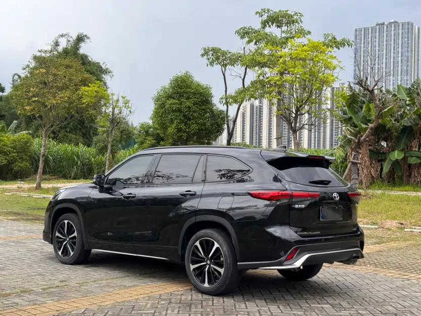Toyota Crown Kluger 2022 2.0T Four-Wheel Drive Enjoyment Edition — миниатюра 15