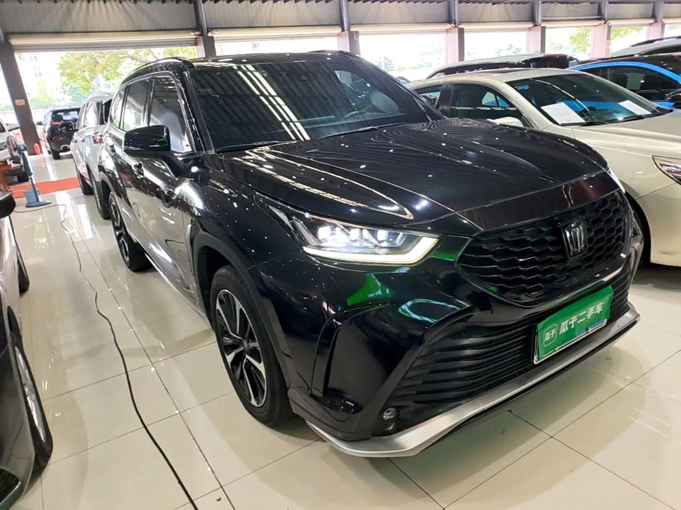 Toyota Crown Kluger 2022 2.0T Four-Wheel Drive Enjoyment Edition — миниатюра 3