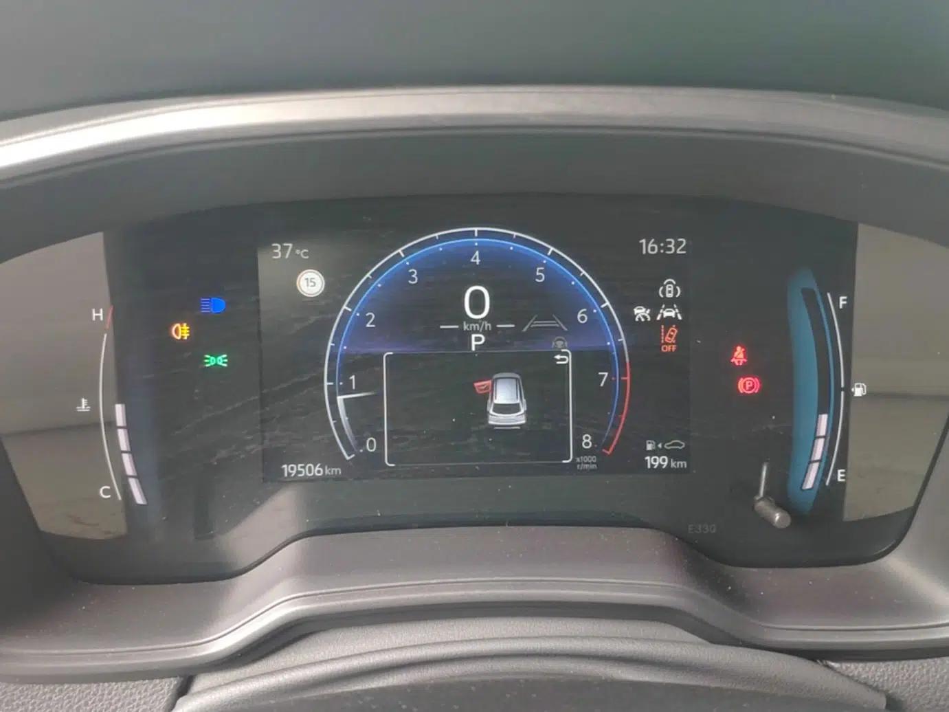 Toyota Corolla Cross 2024 2.0L Pioneer Edition — миниатюра 14