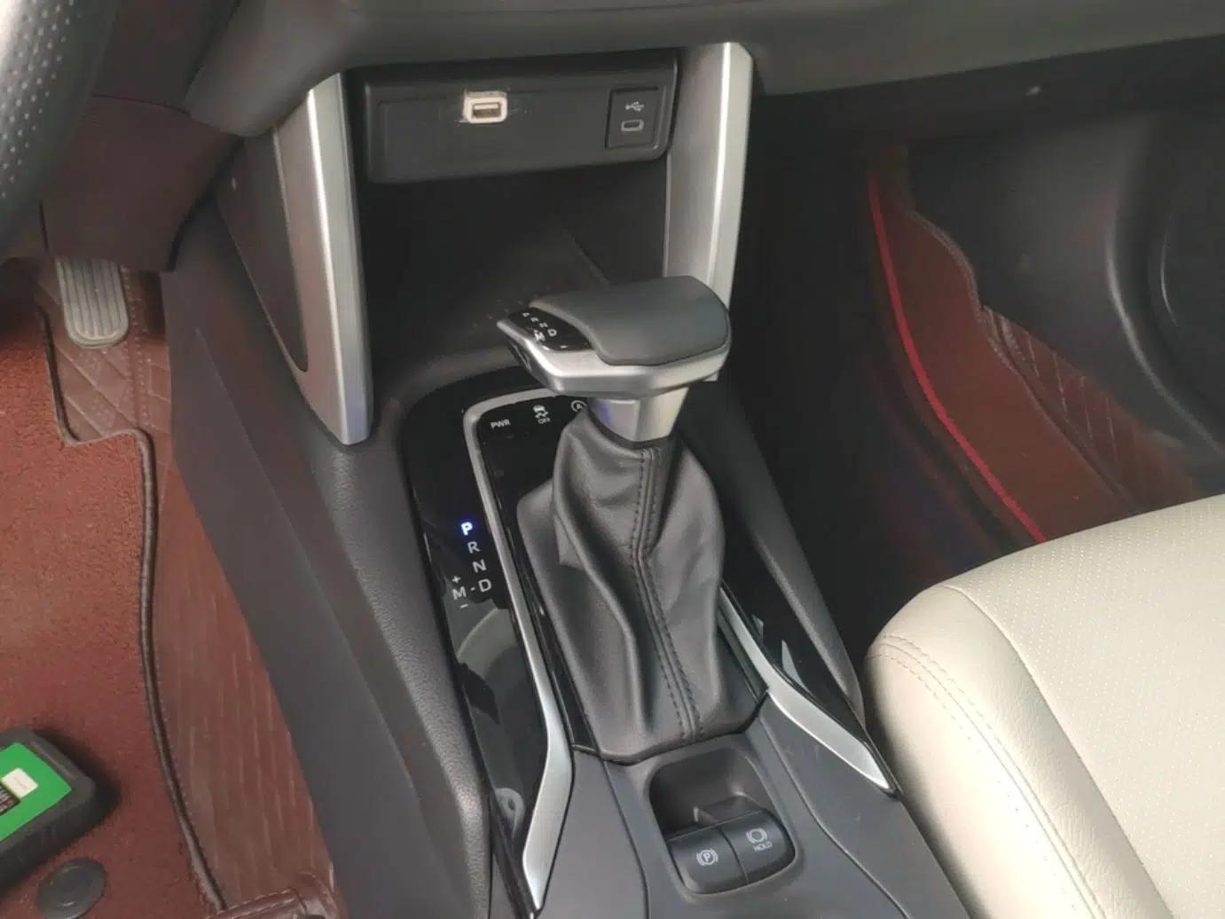 Toyota Corolla Cross 2024 2.0L Pioneer Edition — миниатюра 16