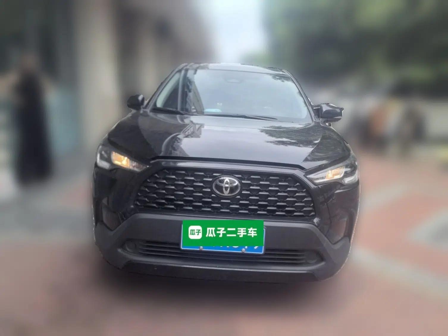 Toyota Corolla Cross 2024 2.0L Smart Electric Hybrid Dual-Engine Pioneer Edition — миниатюра 2