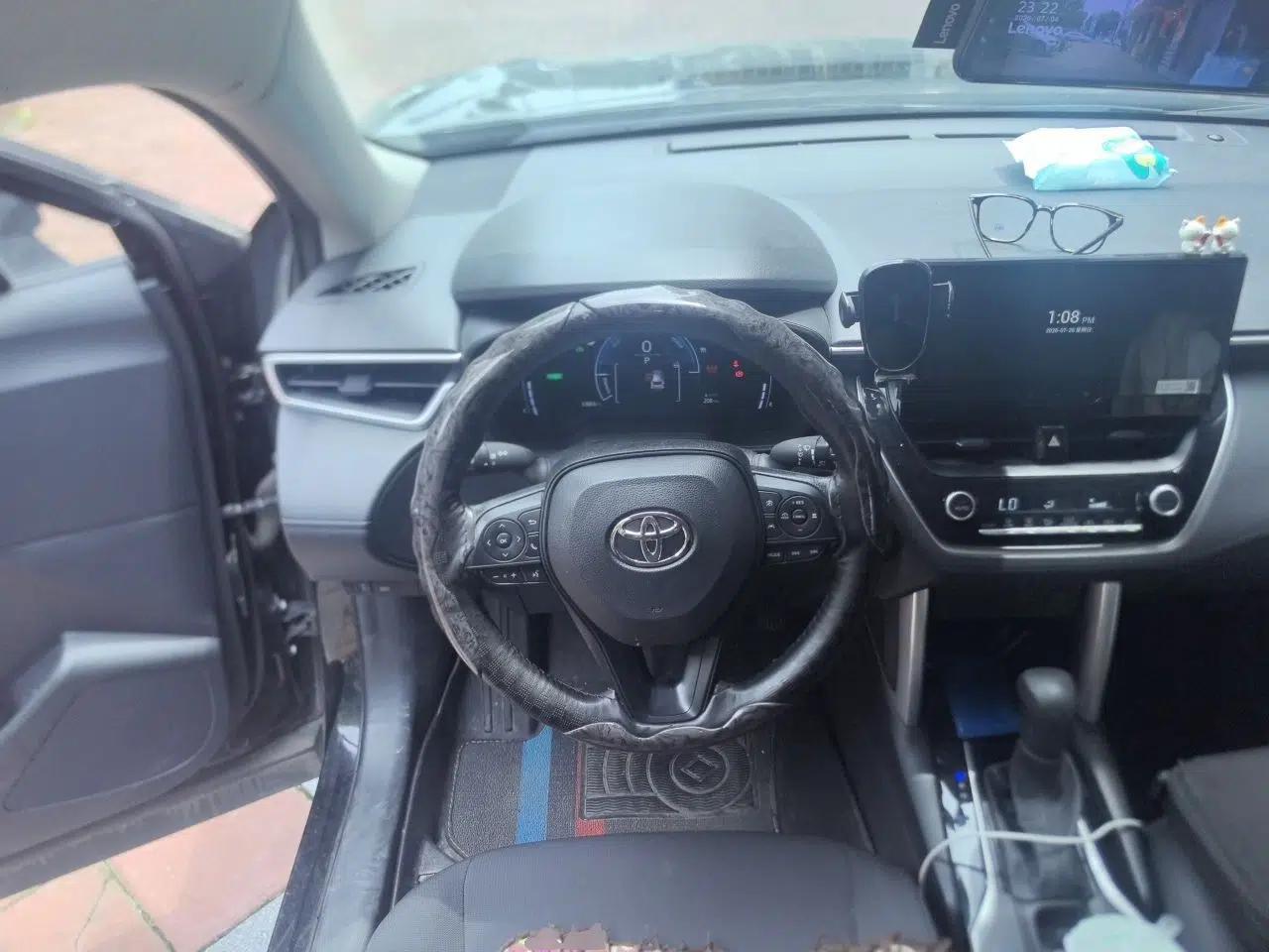 Toyota Corolla Cross 2024 2.0L Smart Electric Hybrid Dual-Engine Pioneer Edition — миниатюра 10