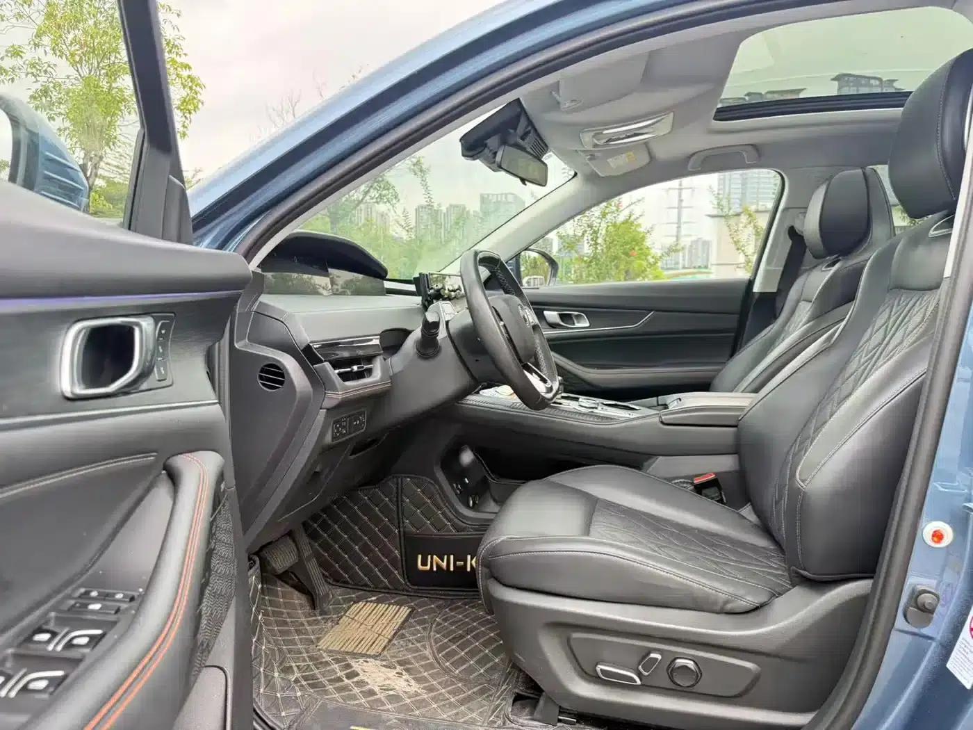 Changan UNI-K 2021 2.0T All-Wheel Drive Premium Edition — миниатюра 4