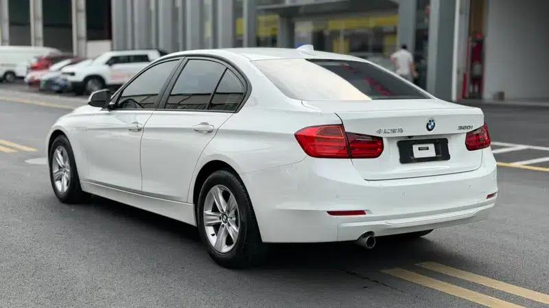 2014 BMW 3 Series 320i Fashion Edition — миниатюра 4