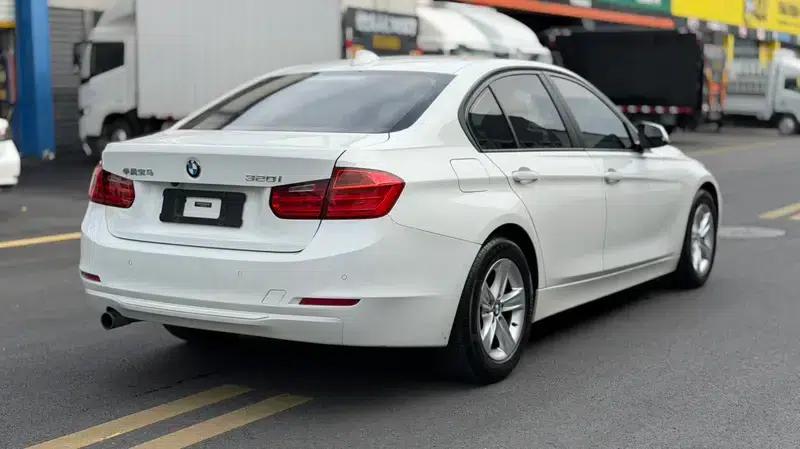 2014 BMW 3 Series 320i Fashion Edition — миниатюра 6