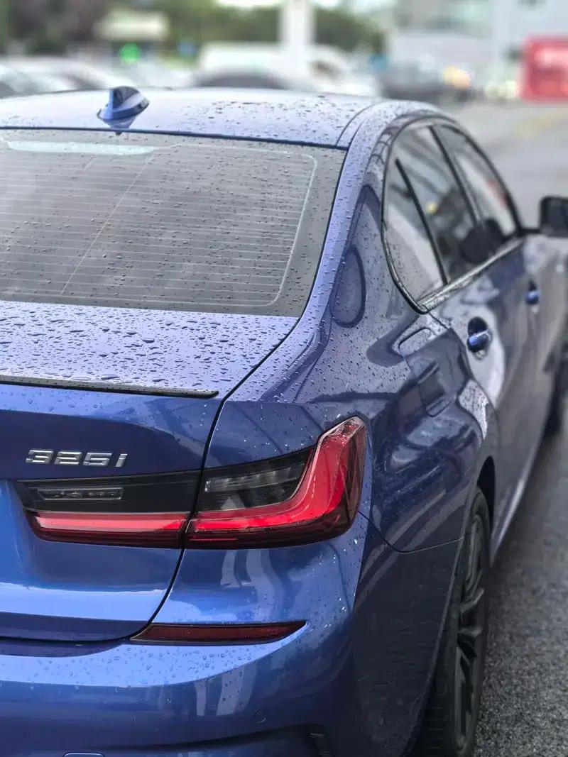 2022 BMW 3 Series 325i M Sport Shadow Edition — миниатюра 6