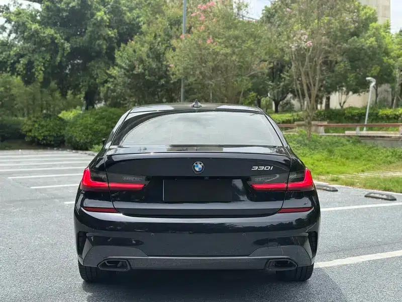 2020 BMW 3 Series 330i M Sport Shadow Edition — миниатюра 5