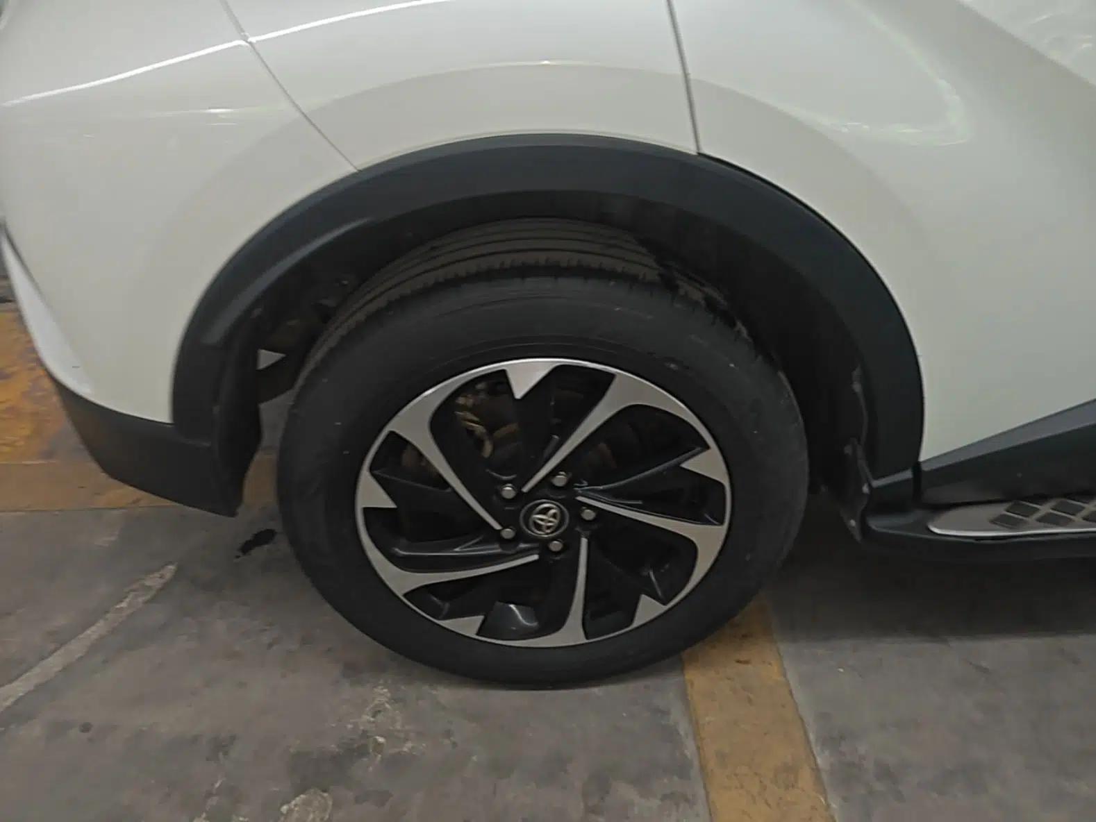 Toyota IZOA 2018 2.0L Yichi Edition China V Standard — миниатюра 11