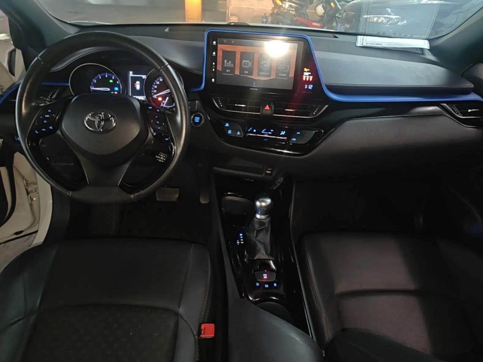 Toyota IZOA 2018 2.0L Yichi Edition China V Standard — миниатюра 12