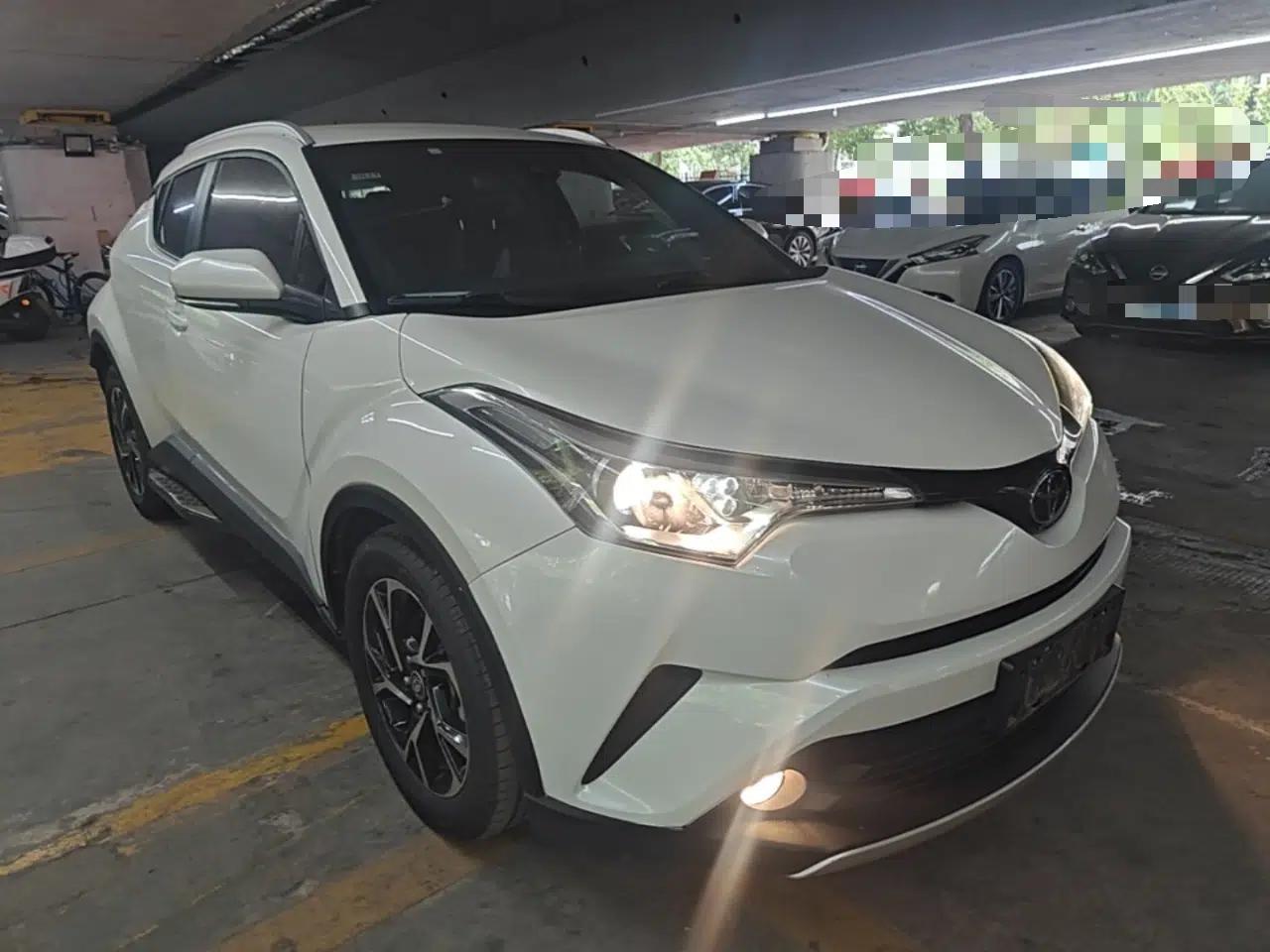 Toyota IZOA 2018 2.0L Yichi Edition China V Standard — миниатюра 3