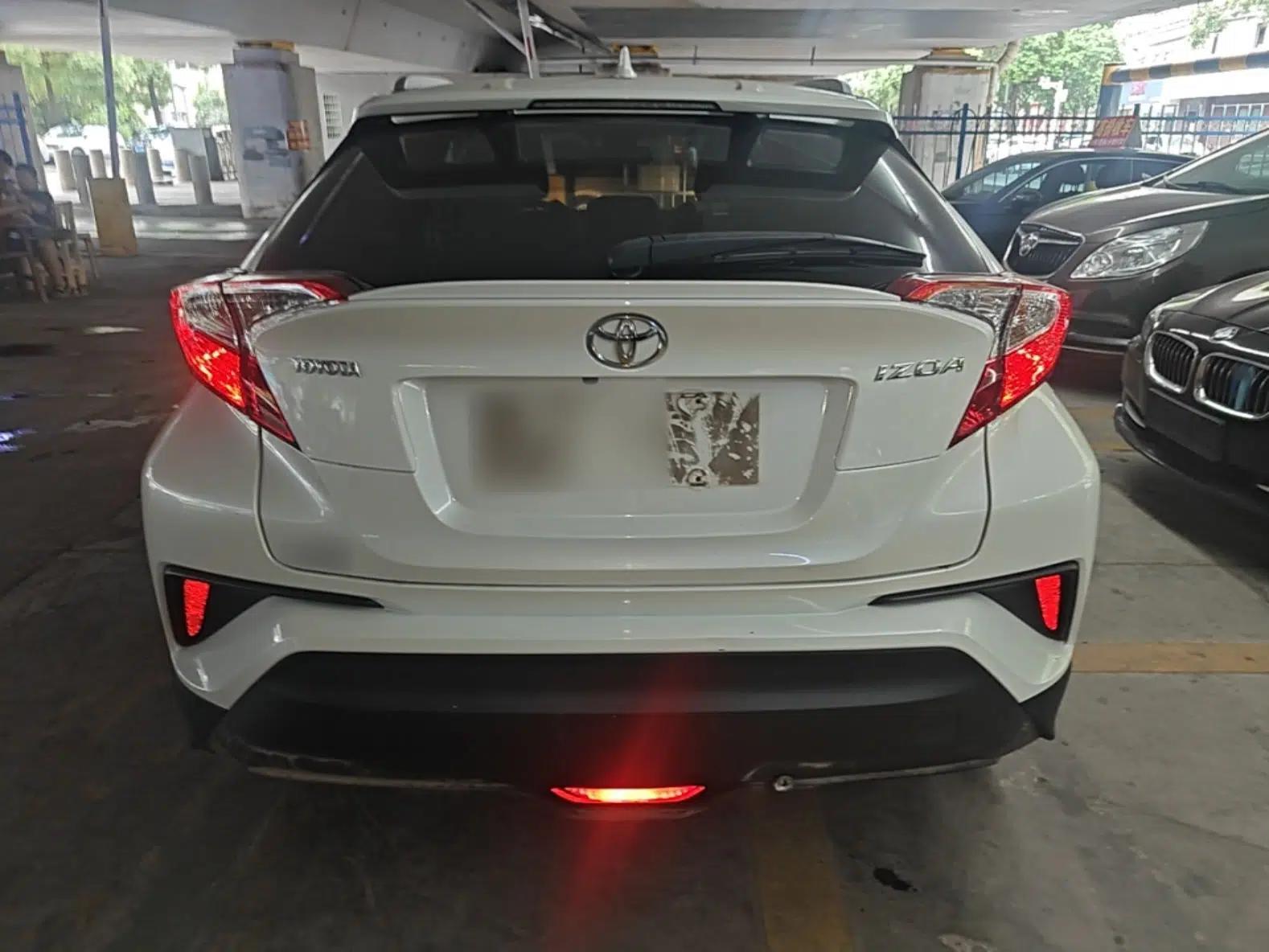 Toyota IZOA 2018 2.0L Yichi Edition China V Standard — миниатюра 5