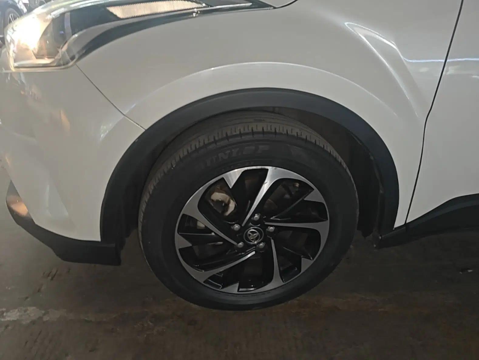 Toyota IZOA 2018 2.0L Yichi Edition China V Standard — миниатюра 10