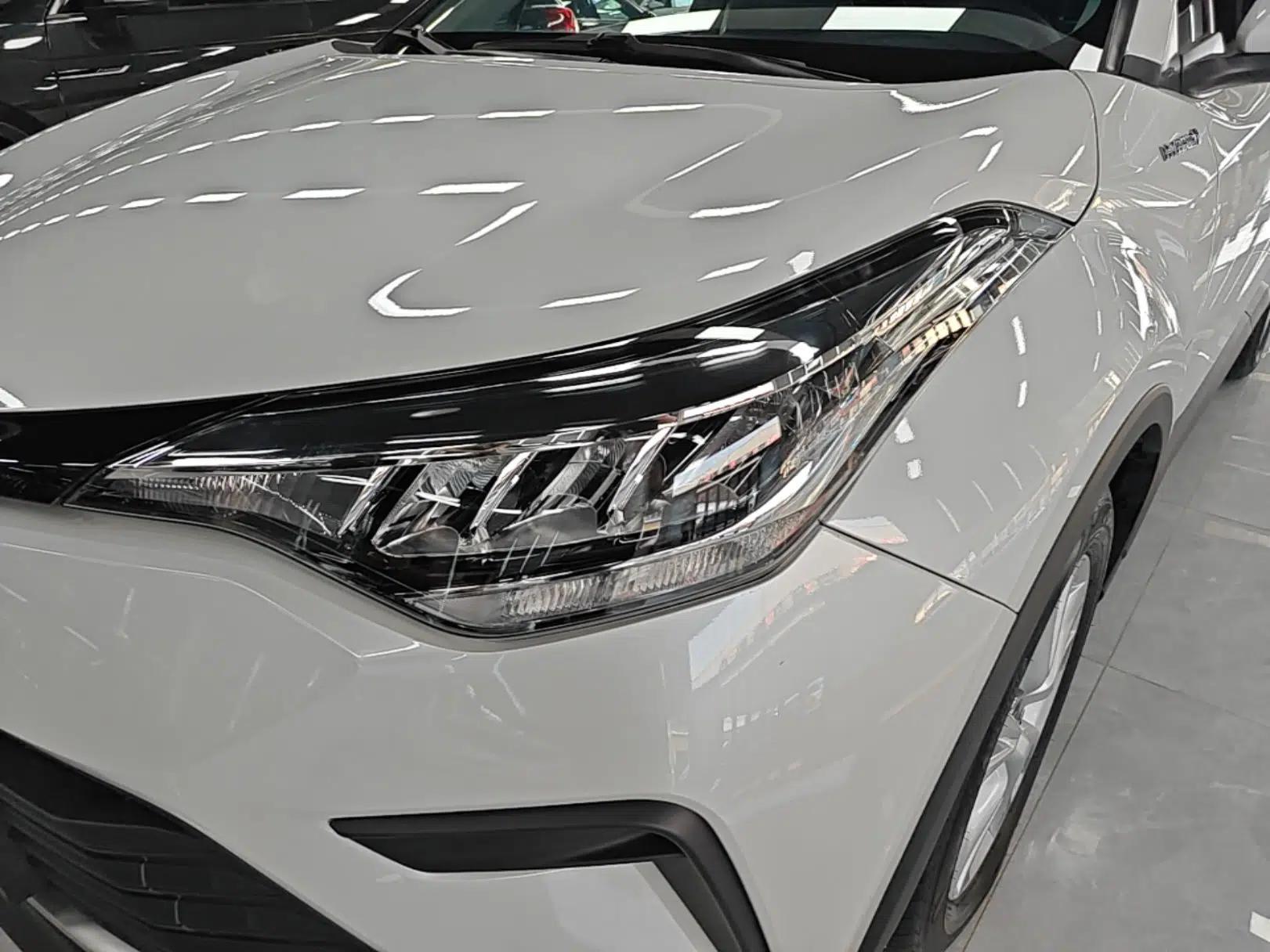 Toyota IZOA 2023 Dual-Motor 2.0L Yixiang Edition — миниатюра 8