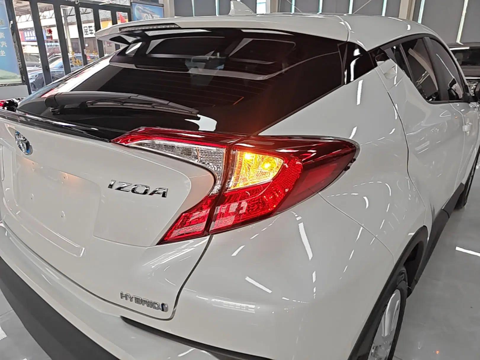 Toyota IZOA 2023 Dual-Motor 2.0L Yixiang Edition — миниатюра 9