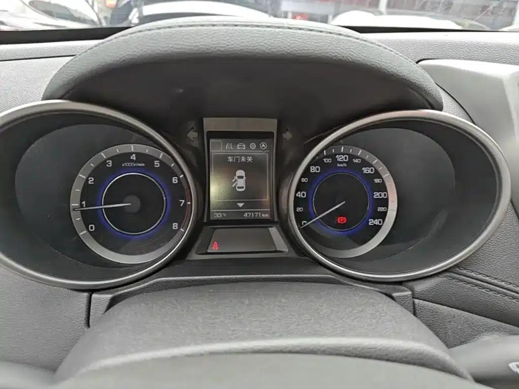 Changan CS35 2017 1.6L Manual Deluxe Edition — миниатюра 12
