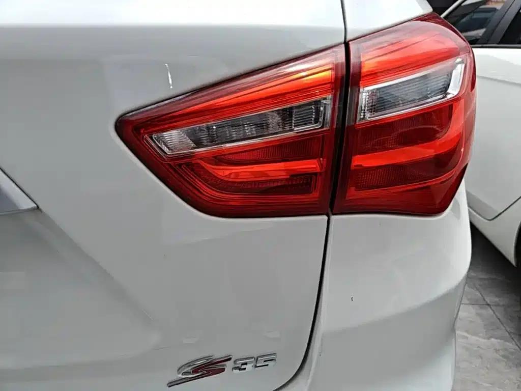 Changan CS35 2017 1.6L Manual Deluxe Edition — миниатюра 8